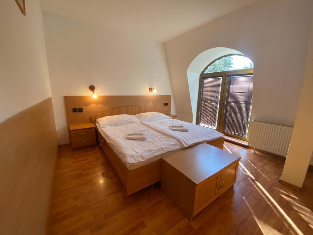 Hotel David Velke Bosany Exterior foto